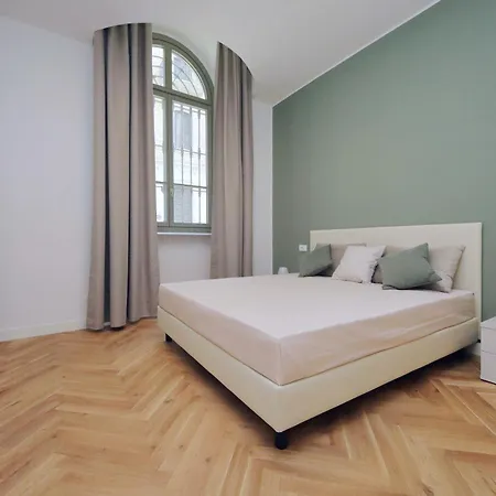 Cav Juvarra 4* Turin