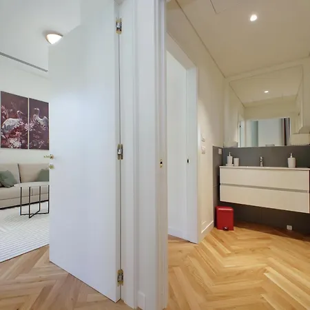 Cav Juvarra Aparthotel 4*